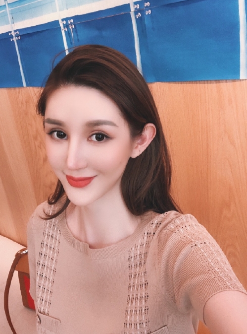 张婉婷的第一张照片--福州相亲服务中心