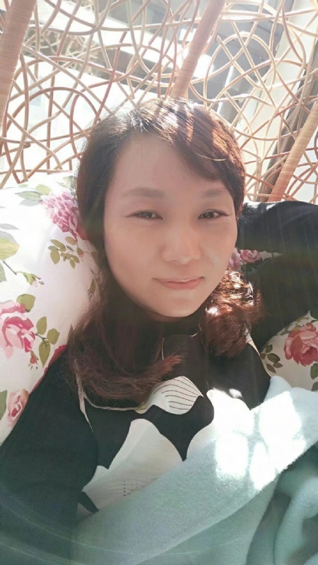 悦己的第一张照片--福州相亲服务中心