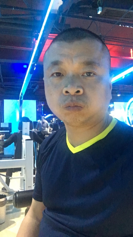 奋斗的第一张照片--福州相亲服务中心