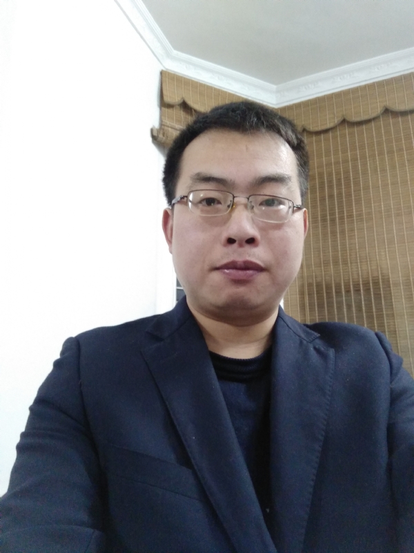 简单爱的第一张照片--福州相亲服务中心