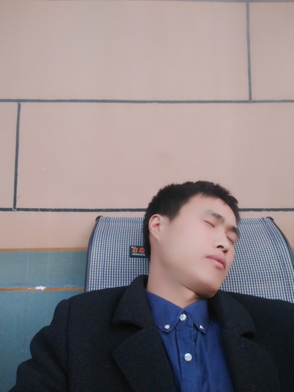 有钱爱情才能长久的第一张照片--福州相亲服务中心
