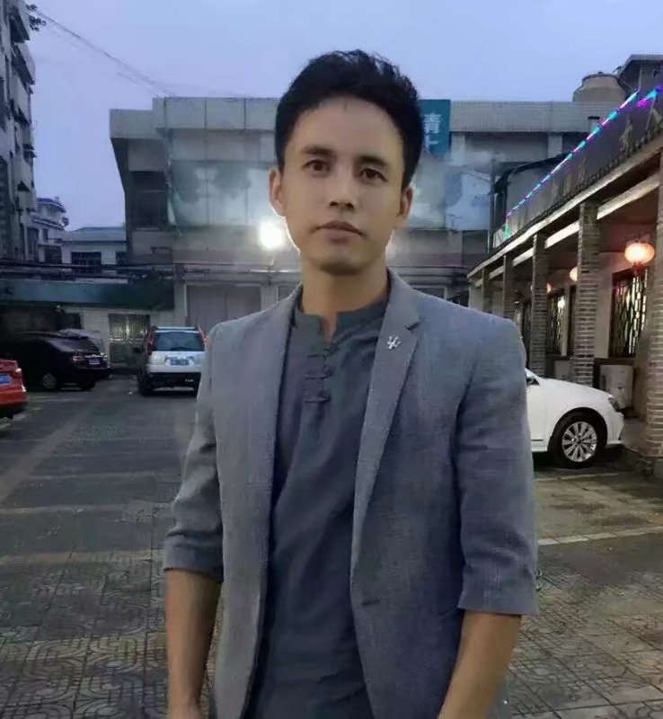 华谢的第一张照片--福州相亲服务中心