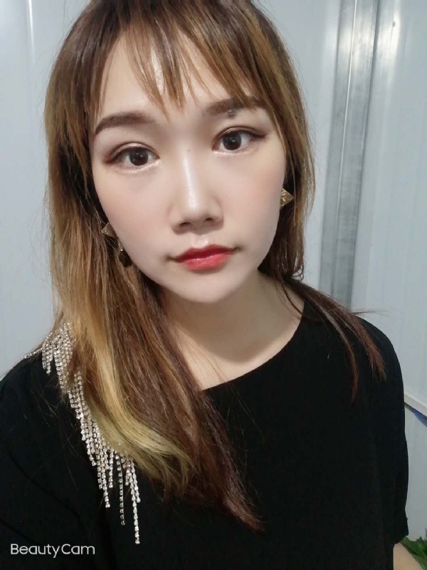 艾薇的第四张照片--福州相亲服务中心