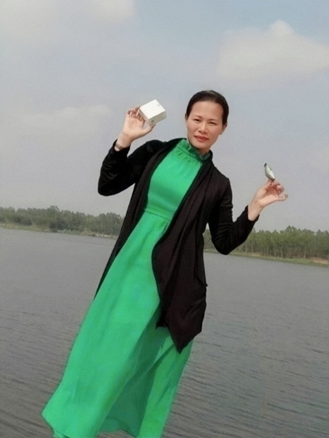 李梅的第三张照片--福州相亲服务中心