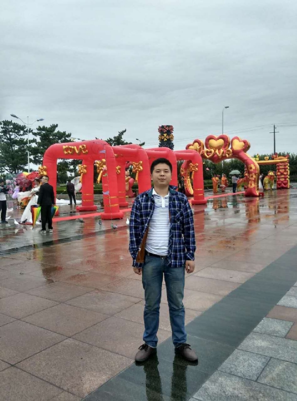 在奋斗的第三张照片--福州相亲服务中心