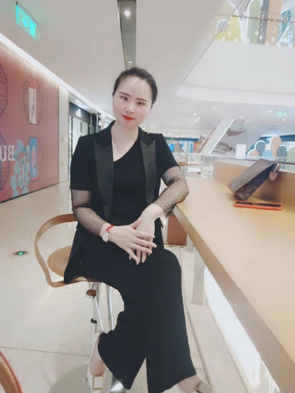 洒脱666的第一张照片--福州相亲服务中心