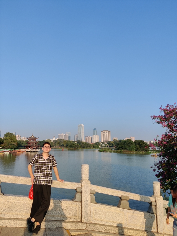 萍水相逢晏的第一张照片--福州相亲服务中心