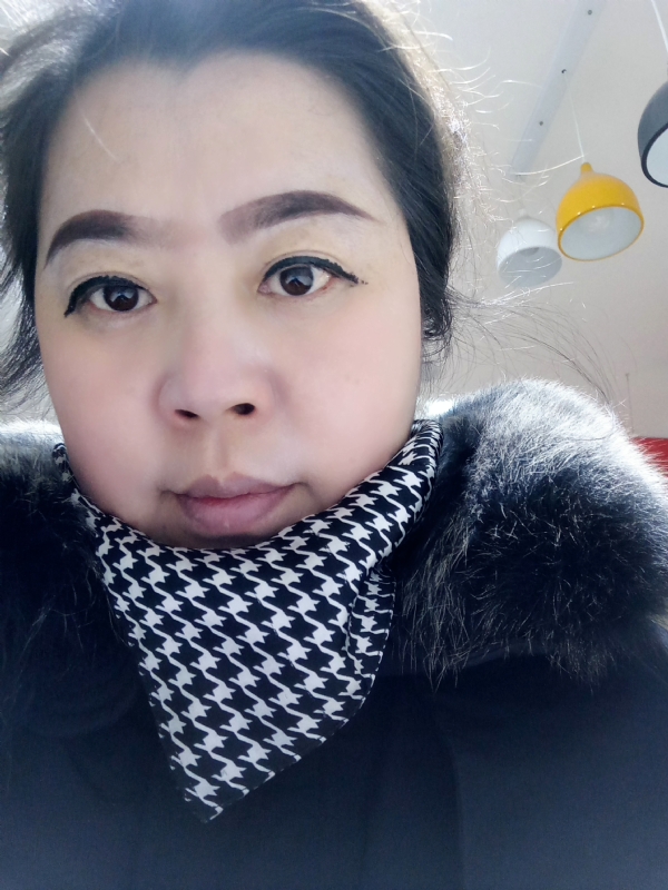 余猪猪的第一张照片--福州相亲服务中心