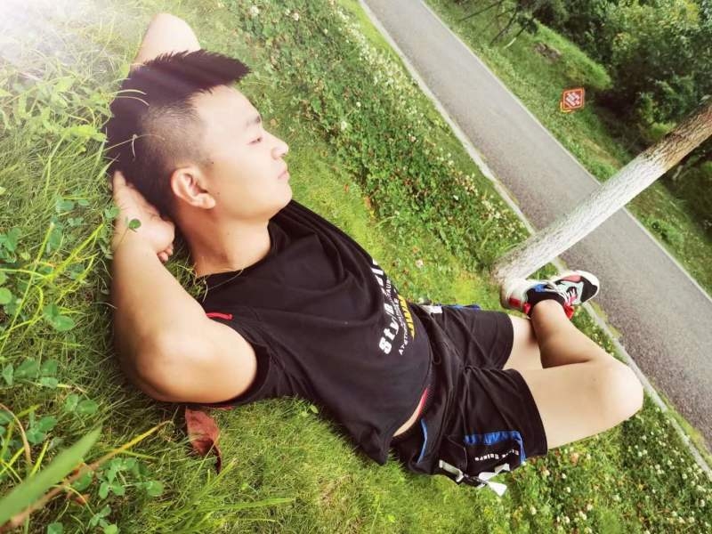 危笑的第一张照片--福州相亲服务中心