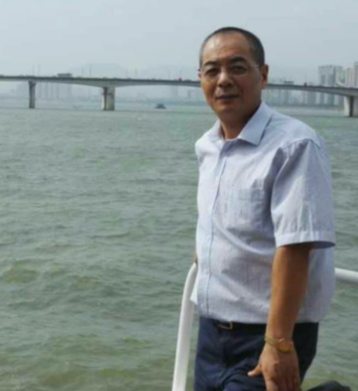 辛民的第二张照片--福州相亲服务中心