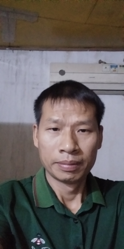 执着跋涉的第二张照片--福州相亲服务中心