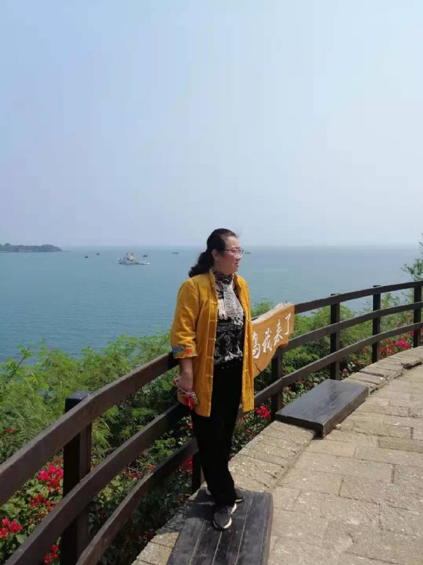曦若半秋的第一张照片--福州相亲服务中心