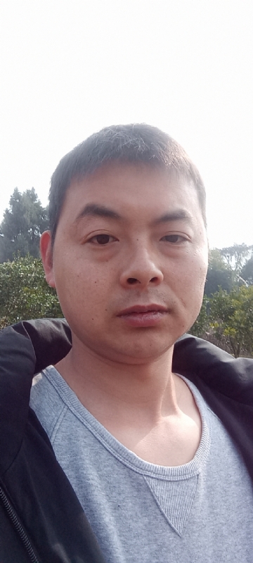亲亲抱抱我爱你的第一张照片--福州相亲服务中心