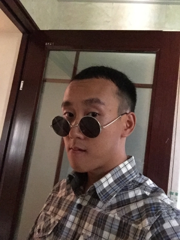 悲喜的第一张照片--福州相亲服务中心