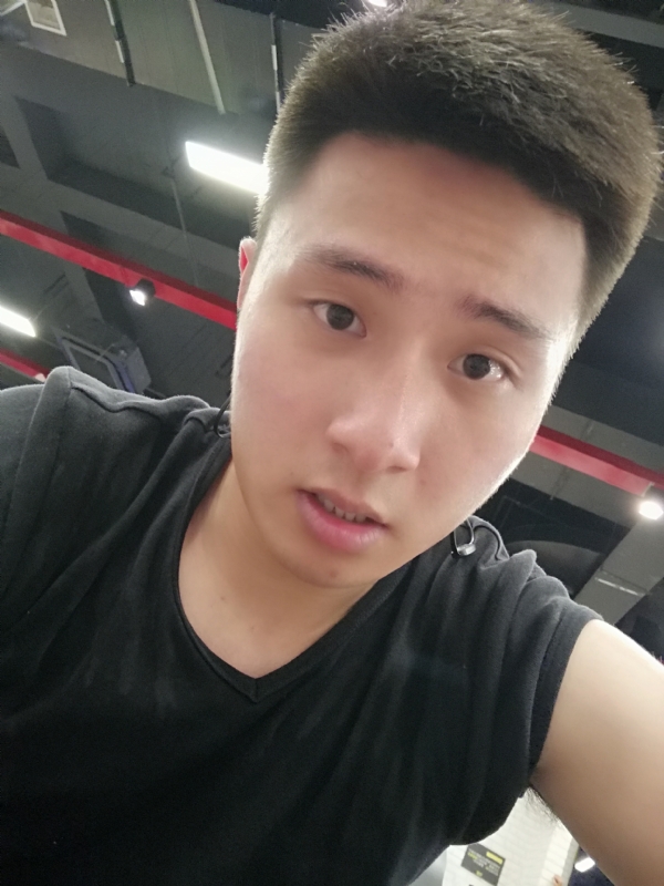 江南的雨的第一张照片--福州相亲服务中心