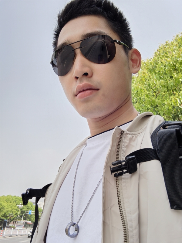 残花落陌,的第一张照片--福州相亲服务中心