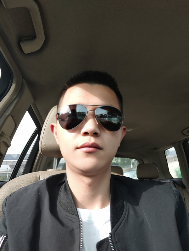 葛先生的第二张照片--福州相亲服务中心