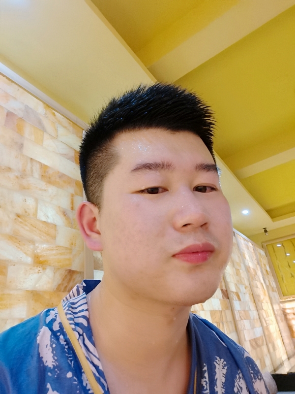 六月与阿十二的第一张照片--福州相亲服务中心