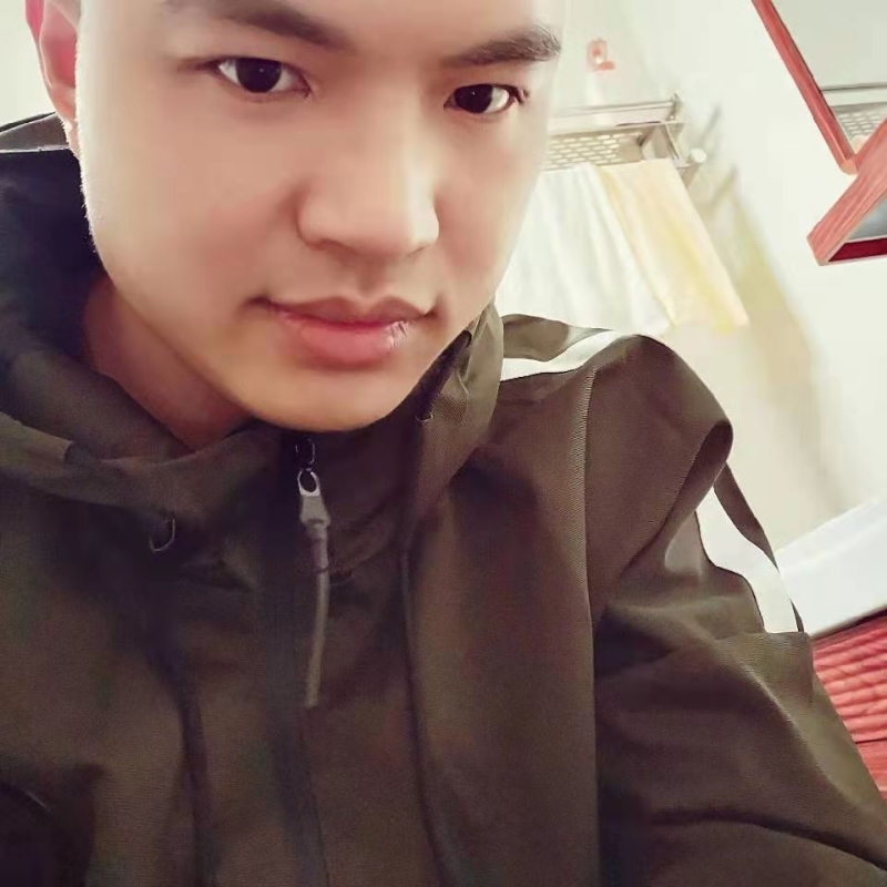 高大上的宅男的第二张照片--福州相亲服务中心