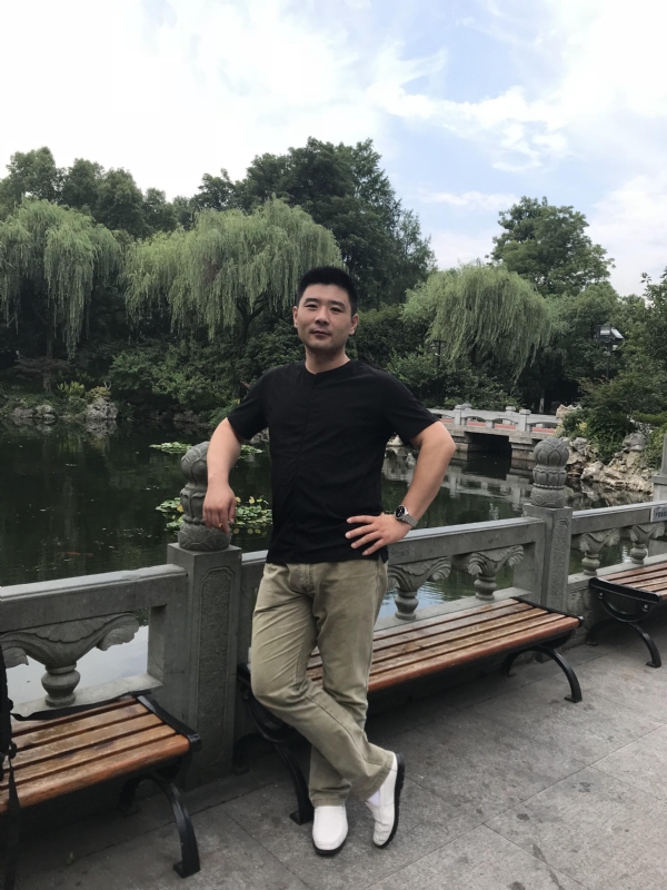 未来可期的第一张照片--福州相亲服务中心