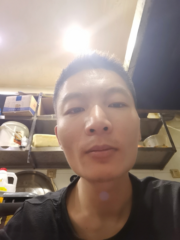 邹先生的第二张照片--福州相亲服务中心