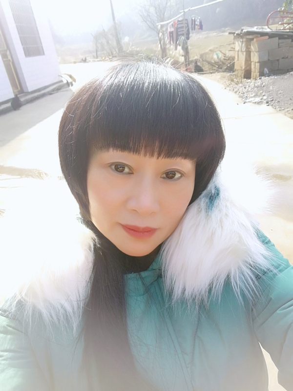 金鱼儿的第一张照片--福州相亲服务中心