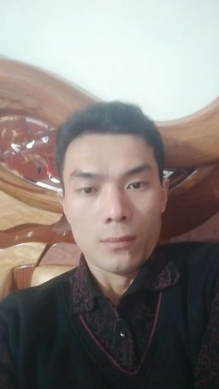 错把真心喂了狗的第四张照片--福州相亲服务中心