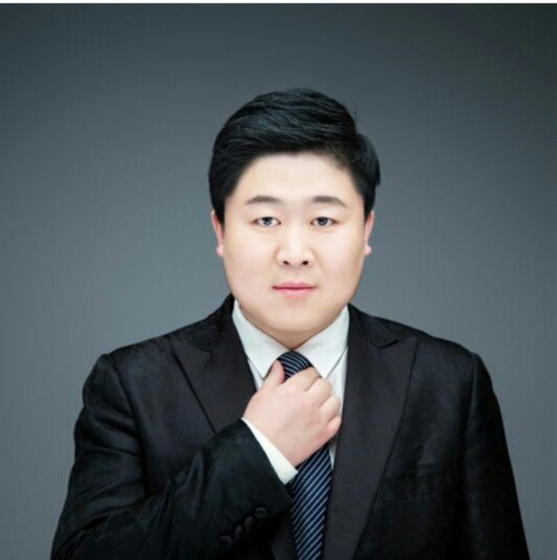 迷途小书童的第一张照片--福州相亲服务中心