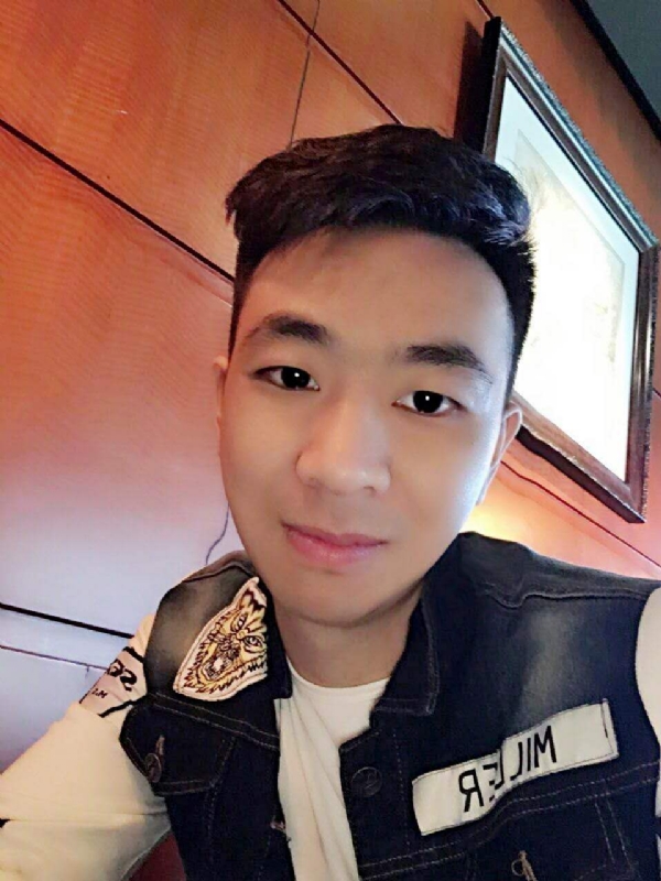 滞后的微笑的第三张照片--福州相亲服务中心
