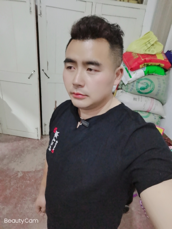 阿杰的第一张照片--福州相亲服务中心