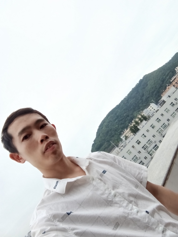 会飞的鱼的第一张照片--福州相亲服务中心