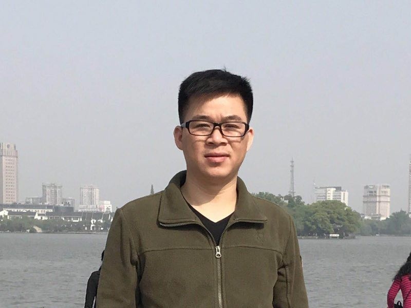 孔雀鱼的第一张照片--福州相亲服务中心