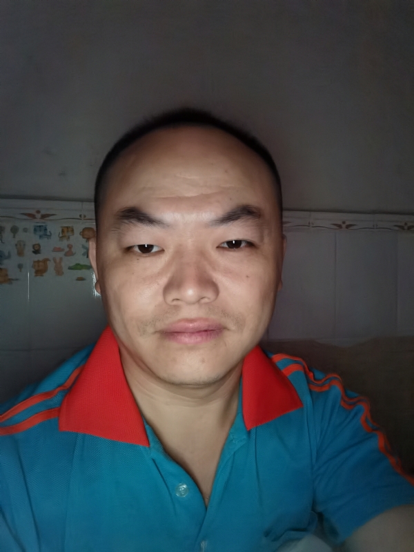 与子携老的第二张照片--福州相亲服务中心