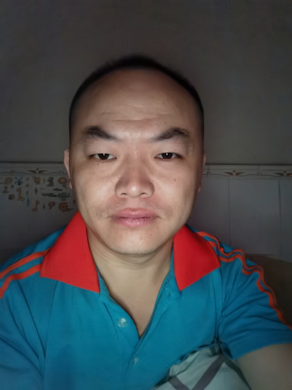 与子携老的第三张照片--福州相亲服务中心