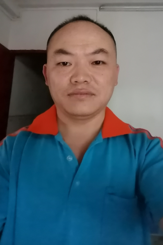 与子携老的第八张照片--福州相亲服务中心