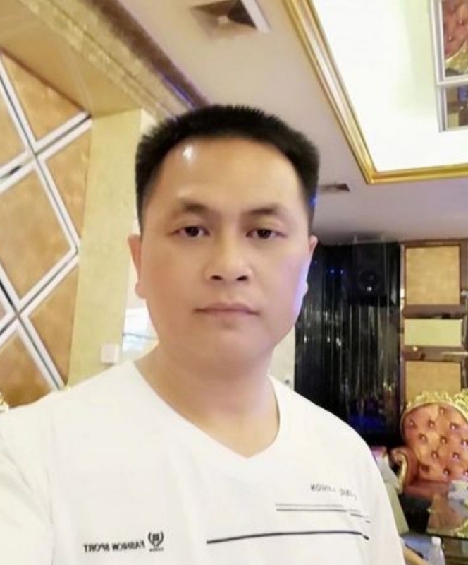 小梁的第二张照片--福州相亲服务中心