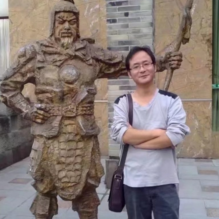 孤狼的第三张照片--福州相亲服务中心