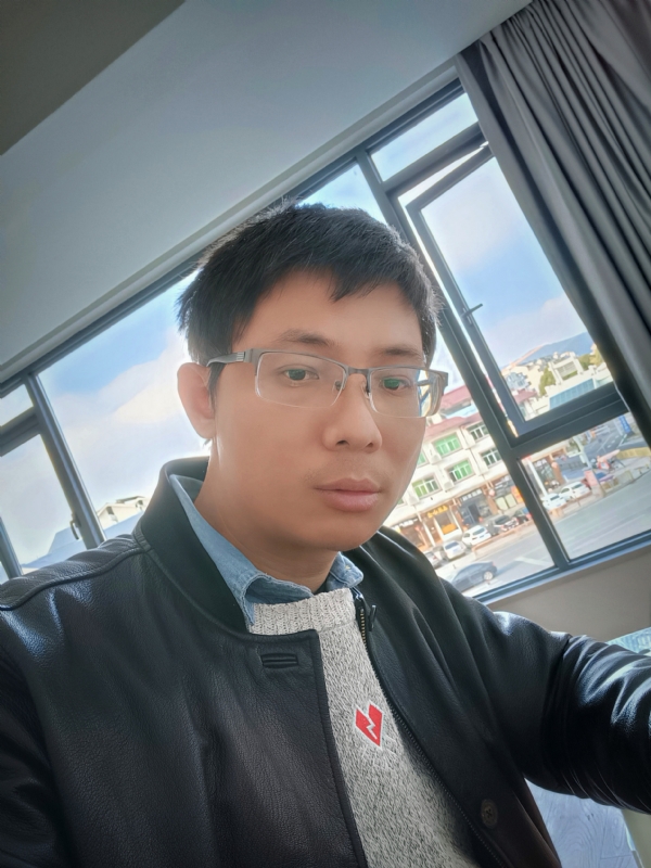 也许只是缺少一个拥抱的第二张照片--福州相亲服务中心