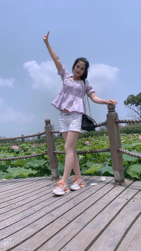 秋水伊人的第一张照片--福州相亲服务中心