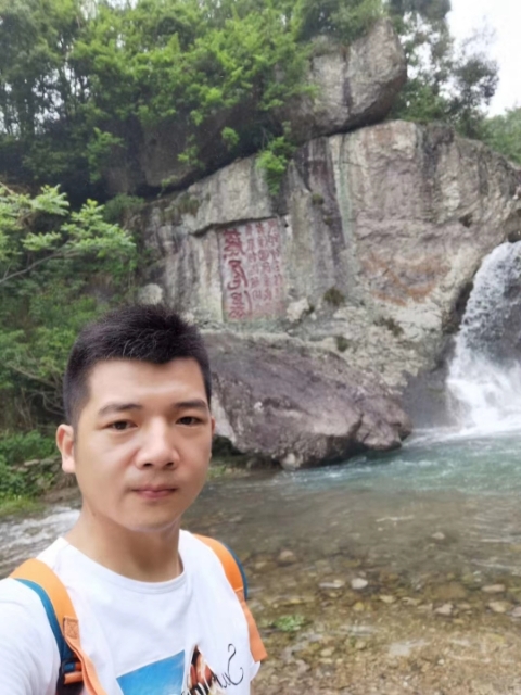 愿得一人心的第一张照片--福州相亲服务中心