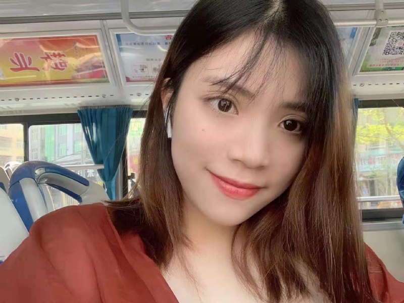 小眼睛的第一张照片--福州相亲服务中心