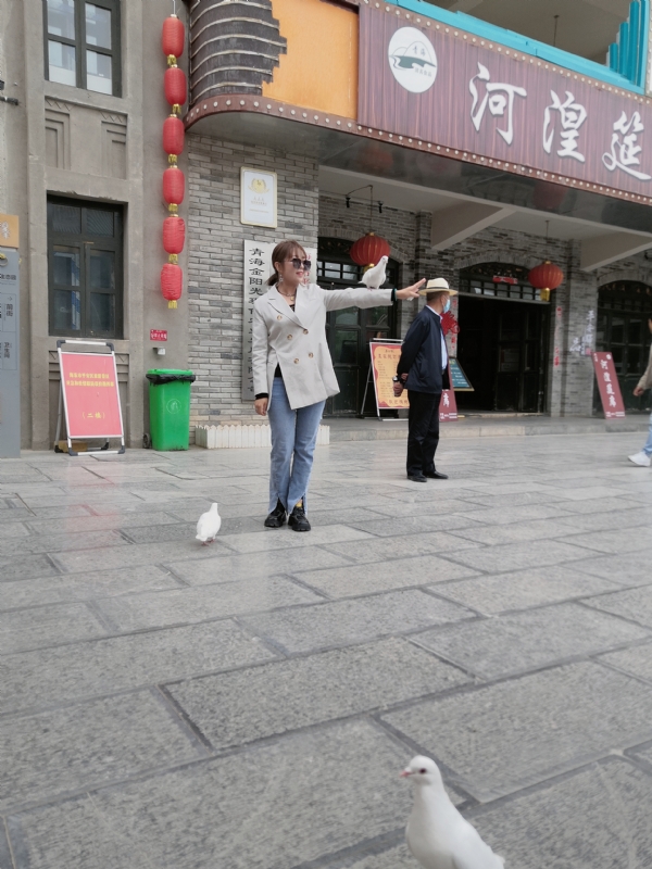 艳艳的第一张照片--福州相亲服务中心