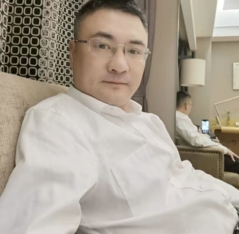 追逐的第二张照片--福州相亲服务中心