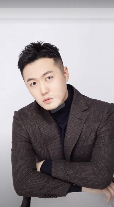 杨天枭的第一张照片--福州相亲服务中心
