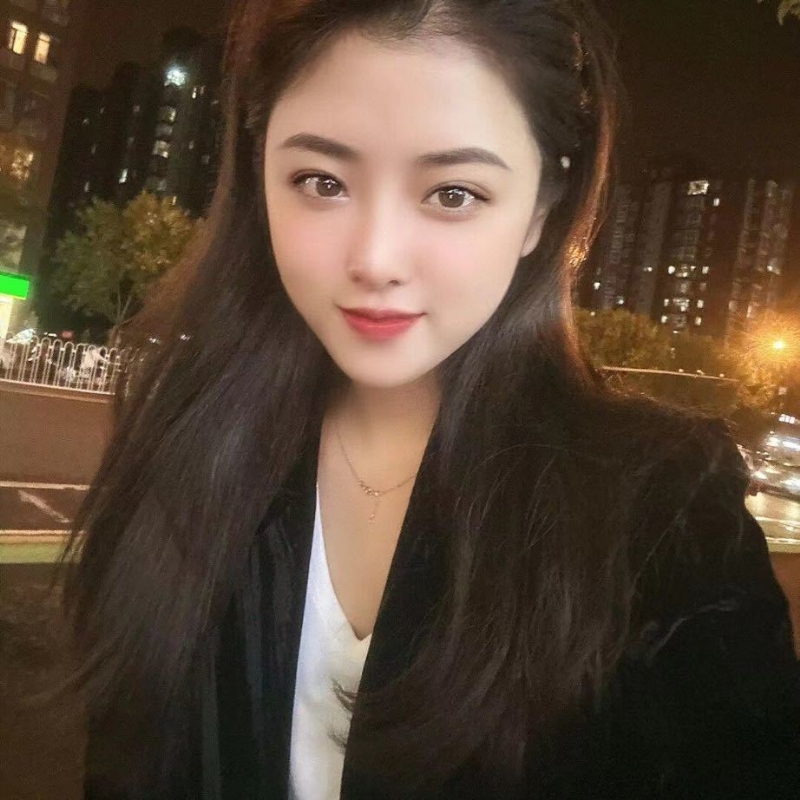 爱笑的微微的第一张照片--福州相亲服务中心