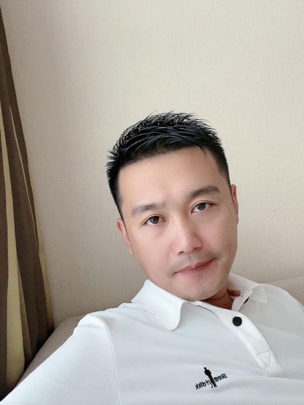 笑望人非的第一张照片--福州相亲服务中心
