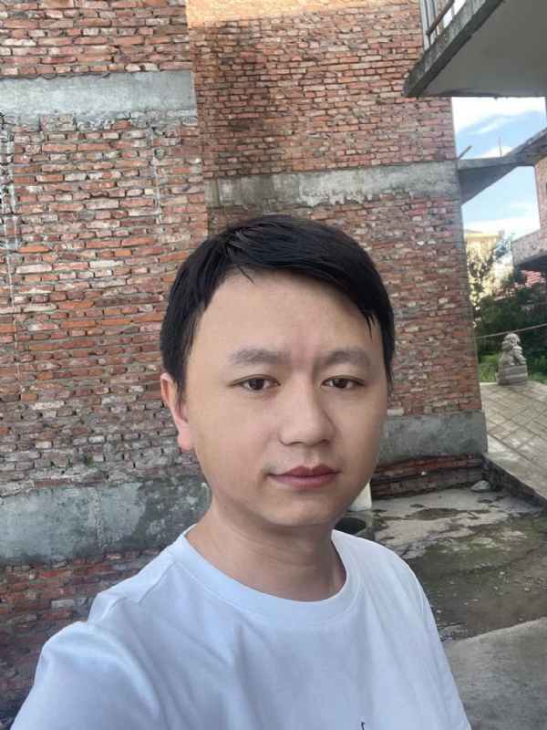 行人的第二张照片--福州相亲服务中心