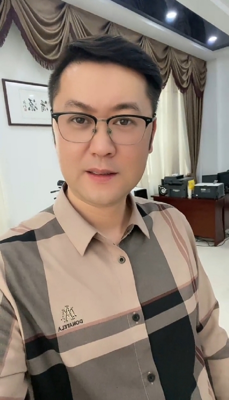勤勉的第一张照片--福州相亲服务中心