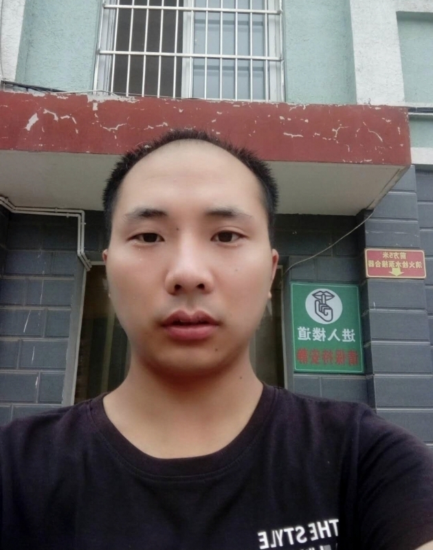 亮亮的第一张照片--福州相亲服务中心