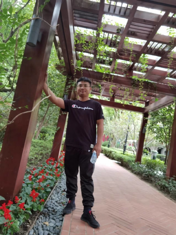会飞的鱼的第二张照片--福州相亲服务中心